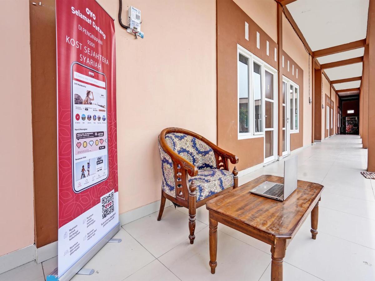 Oyo 92006 Kost Sejahtera Syariah Otel Sidoarjo Dış mekan fotoğraf