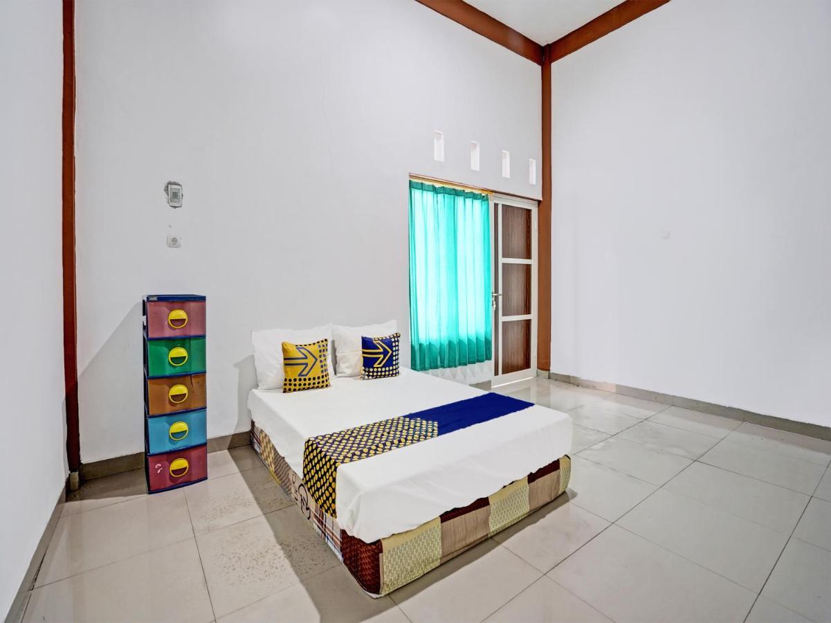 Oyo 92006 Kost Sejahtera Syariah Otel Sidoarjo Dış mekan fotoğraf