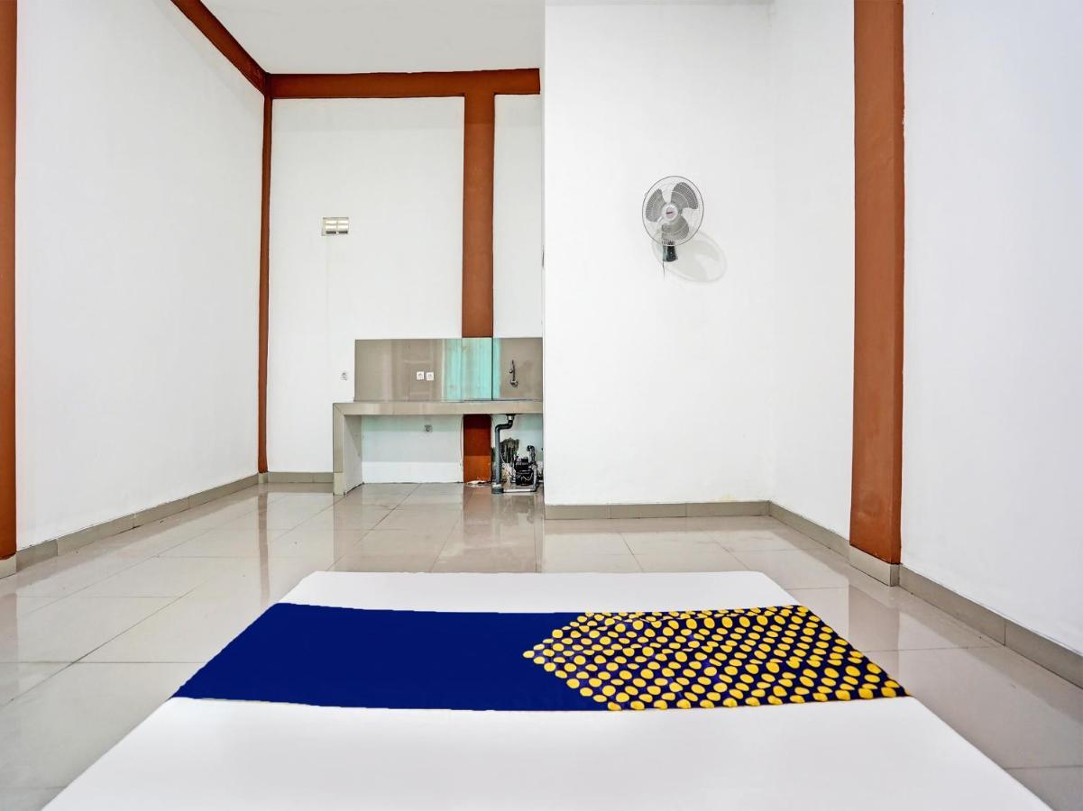 Oyo 92006 Kost Sejahtera Syariah Otel Sidoarjo Dış mekan fotoğraf