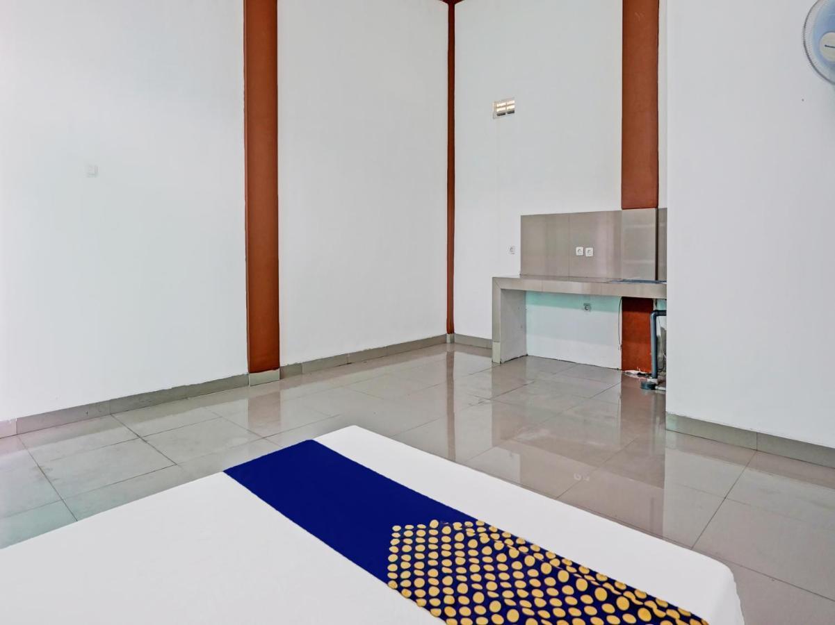 Oyo 92006 Kost Sejahtera Syariah Otel Sidoarjo Dış mekan fotoğraf
