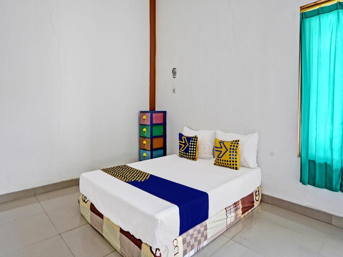 Oyo 92006 Kost Sejahtera Syariah Otel Sidoarjo Dış mekan fotoğraf